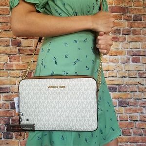 🔽Michael Kors Jet set item large crossbody acorn